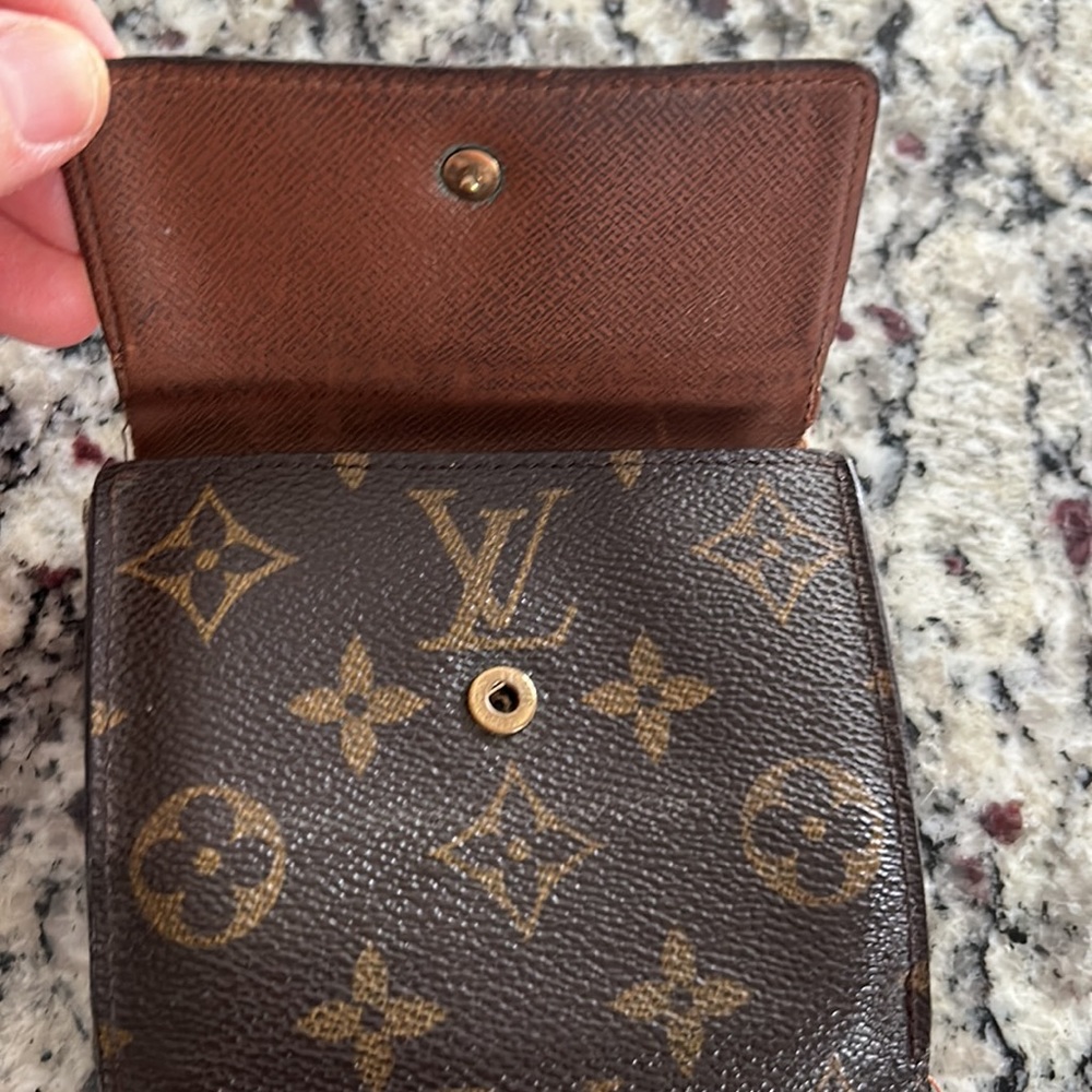 Louis Vuitton Dual Snap Wallet - Picture 13 of 13